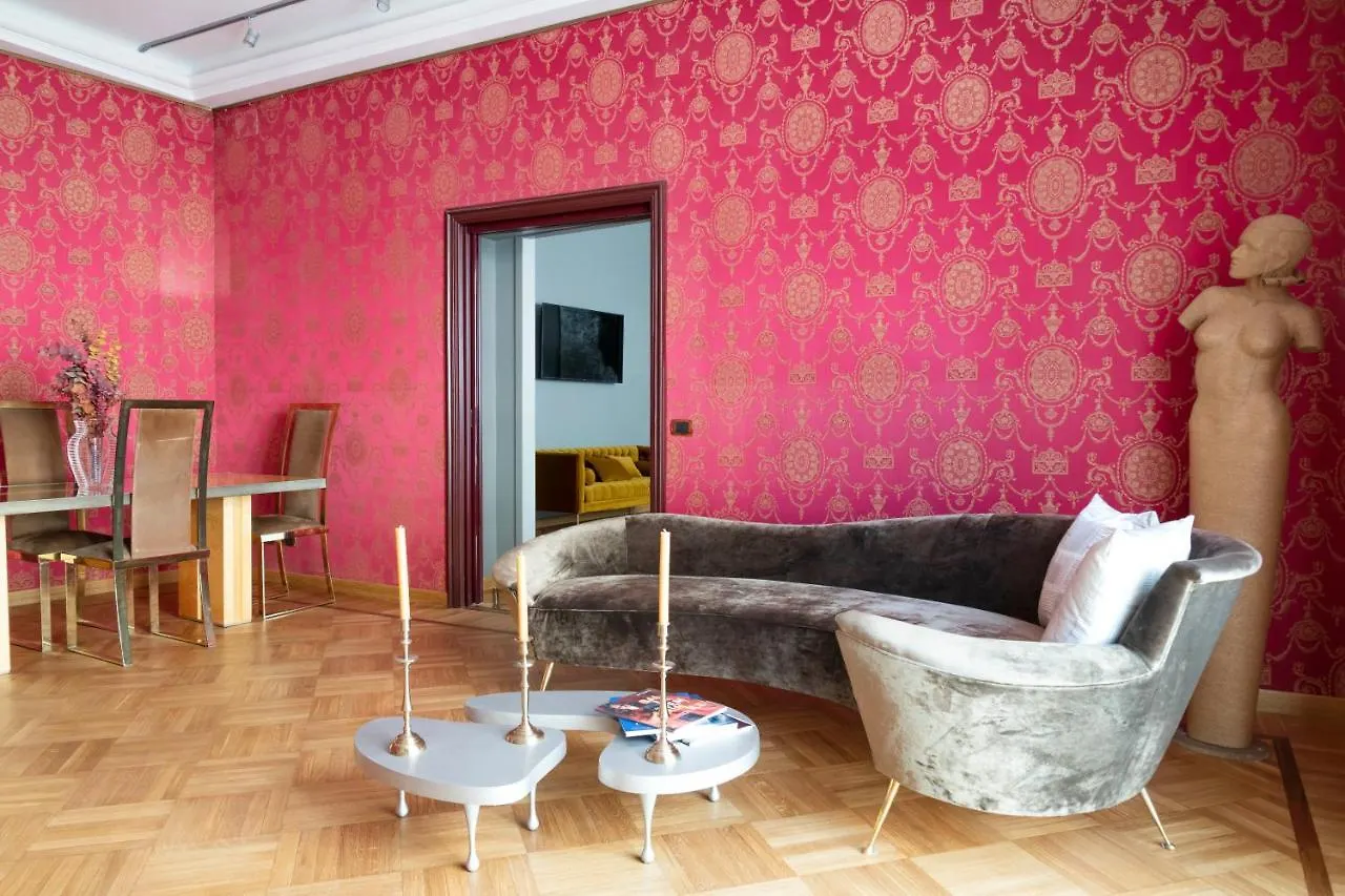 Elegance Home In Downtown Milan Apartment