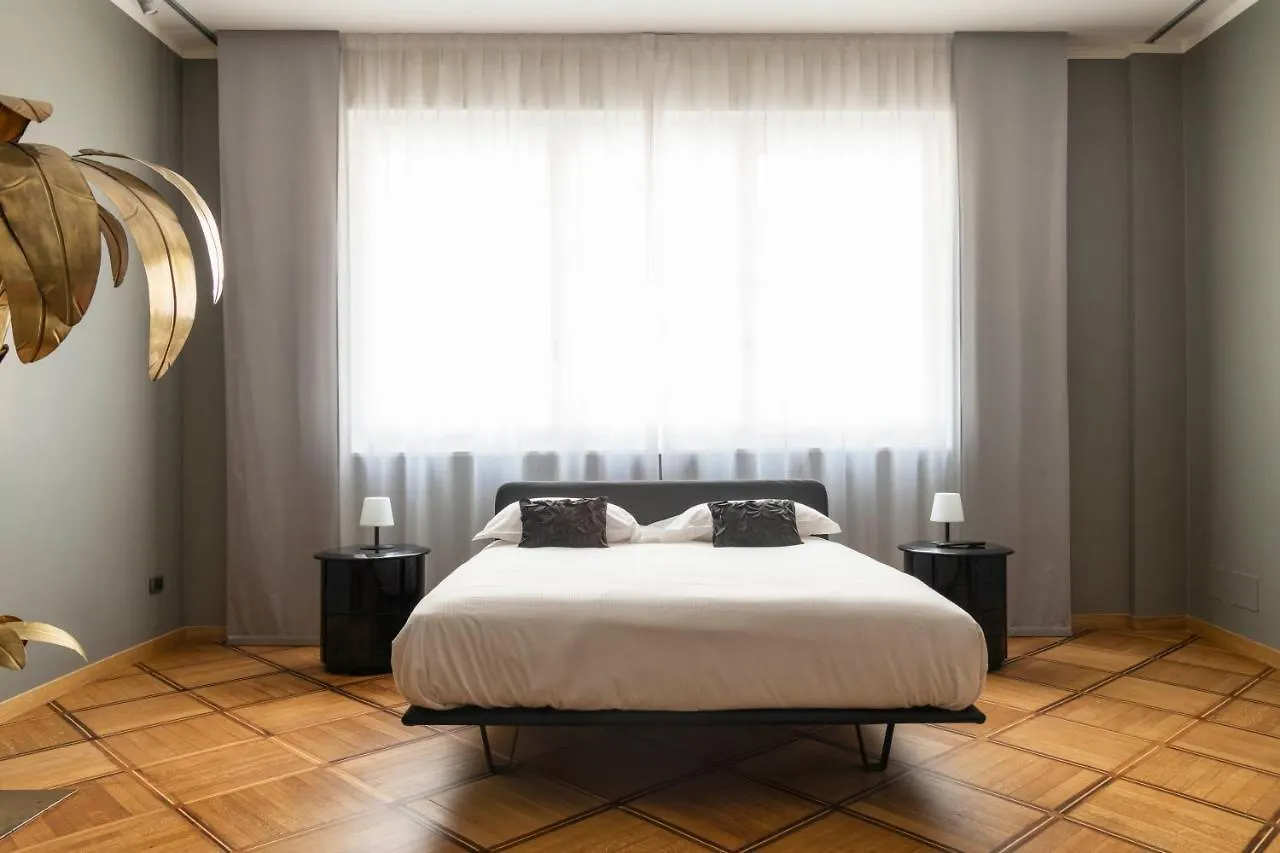Elegance Home In Downtown Milan