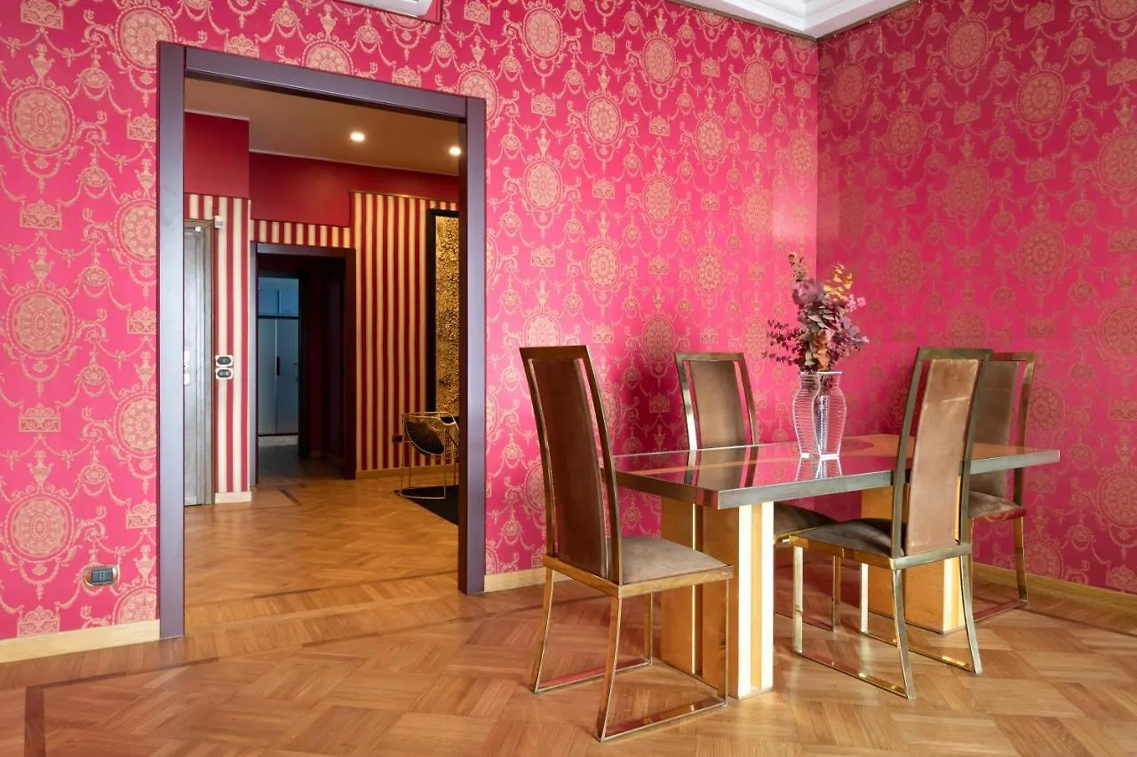 Elegance Home In Downtown Milan Apartment